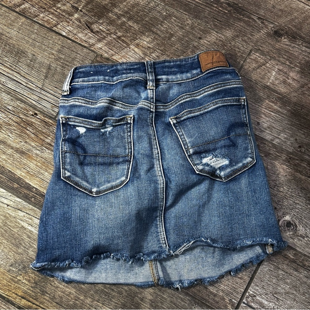 American Eagle Miniskirt (e) - Picture 4 of 4
